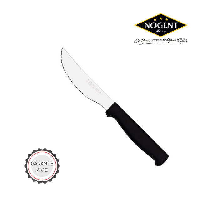 Pizza knife with a rounded blade